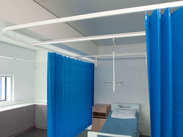 Bed bay l optimised 640x480 Bed cubicle track